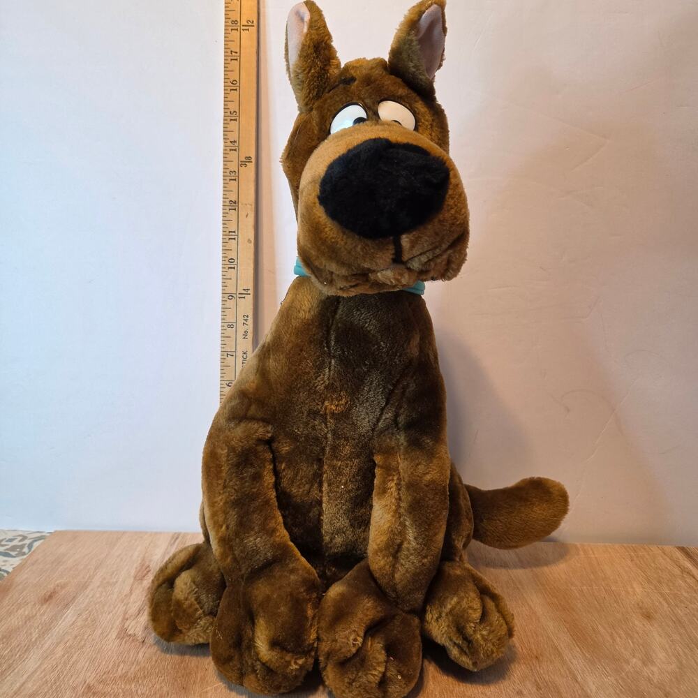 Vintage Cartoon Network Scooby-Doo Plush 17" tall